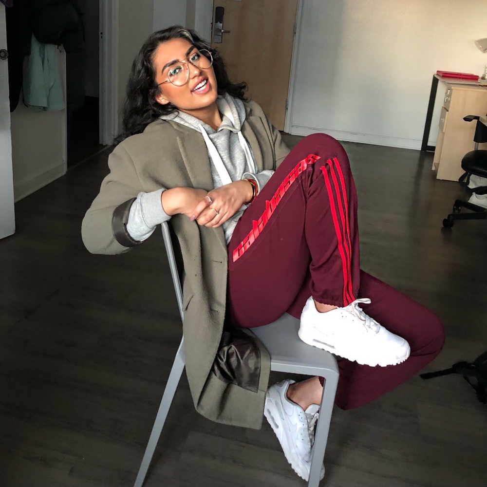 Meet your Posher, Sadiqa